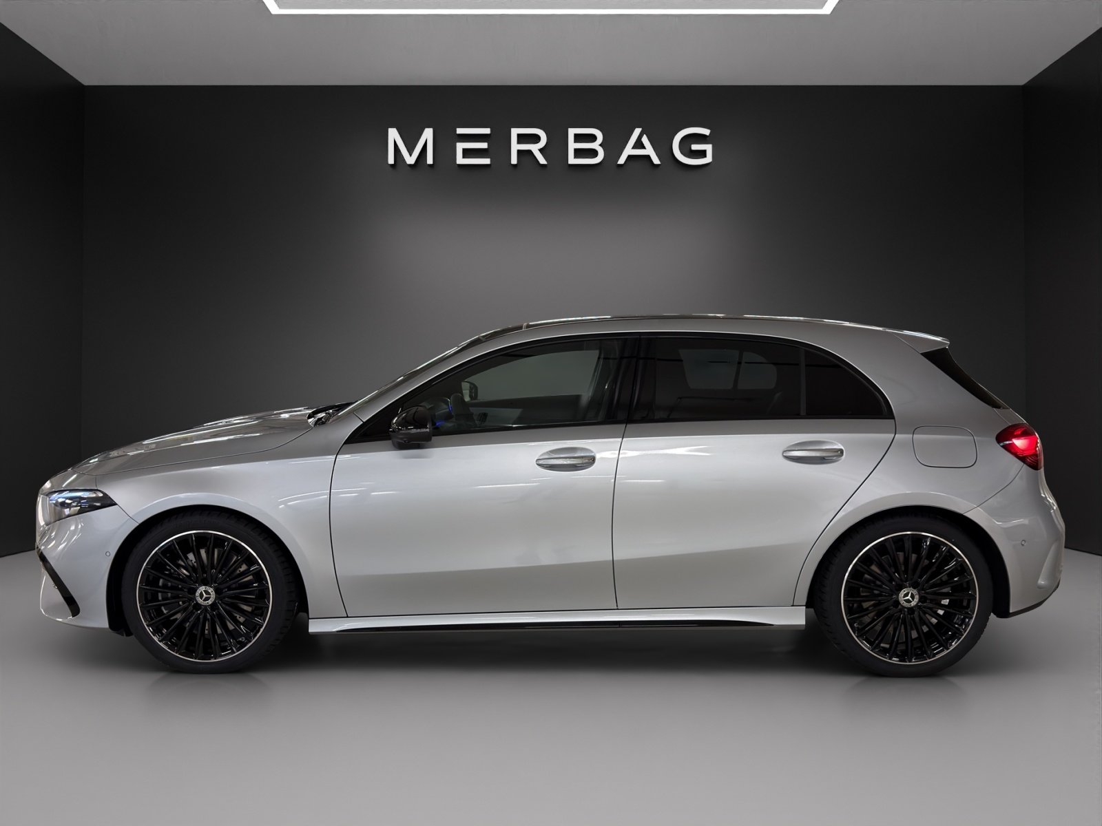 MERCEDES-BENZ A 200 7G-DCT, Hybride Leggero Benzina/Elettrica, Auto nuove, Automatico - 4