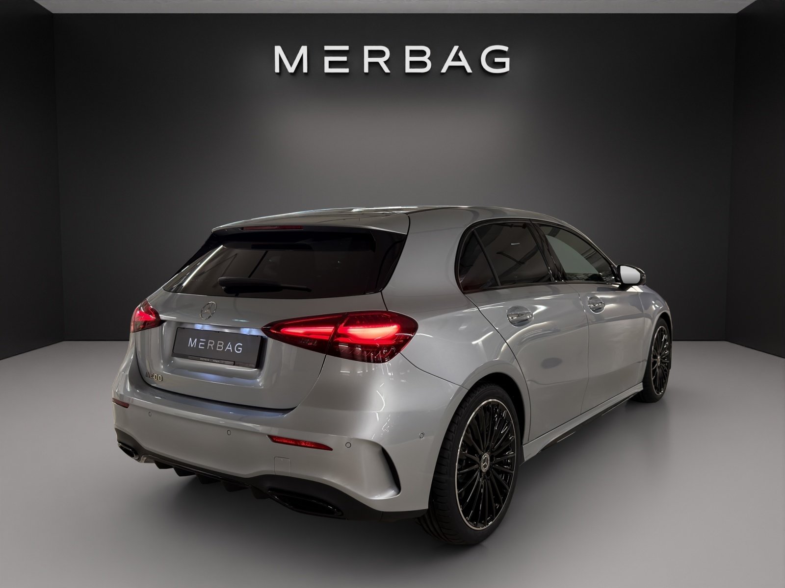 MERCEDES-BENZ A 200 7G-DCT, Hybride Leggero Benzina/Elettrica, Auto nuove, Automatico - 7