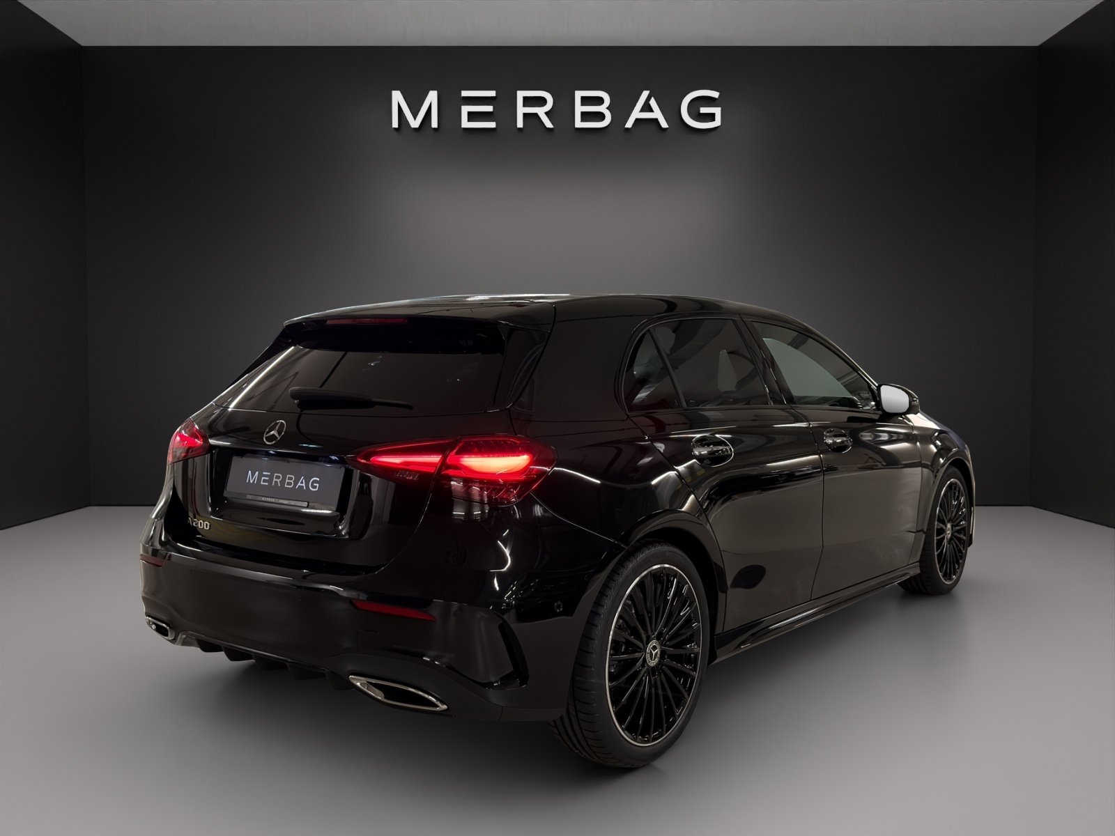 MERCEDES-BENZ A 200 7G-DCT, Hybride Léger Essence/Électricité, Voiture nouvelle, Automatique - 7