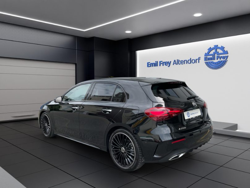 MERCEDES-BENZ A 200 Night Star AMG Line, Hybride Léger Essence/Électricité, Voiture nouvelle, Automatique - 4