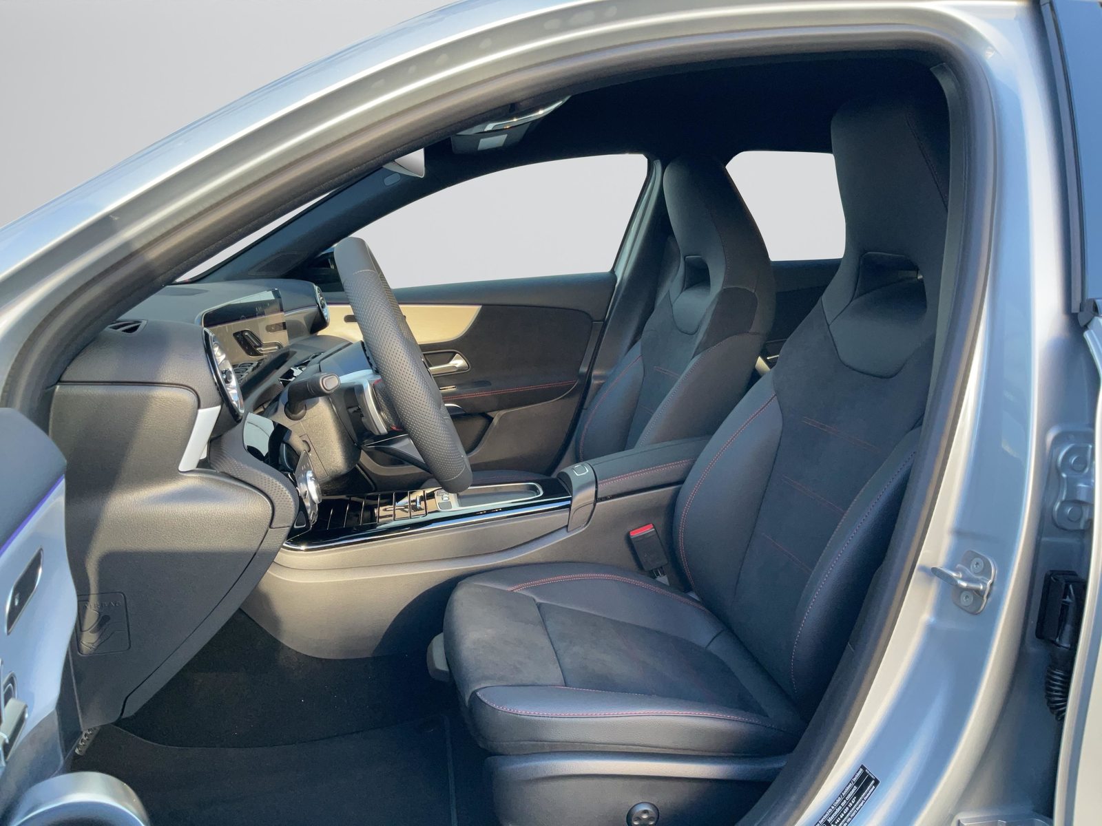 MERCEDES-BENZ A 200 Night Star AMG Line, Hybride Leggero Benzina/Elettrica, Auto nuove, Automatico - 5