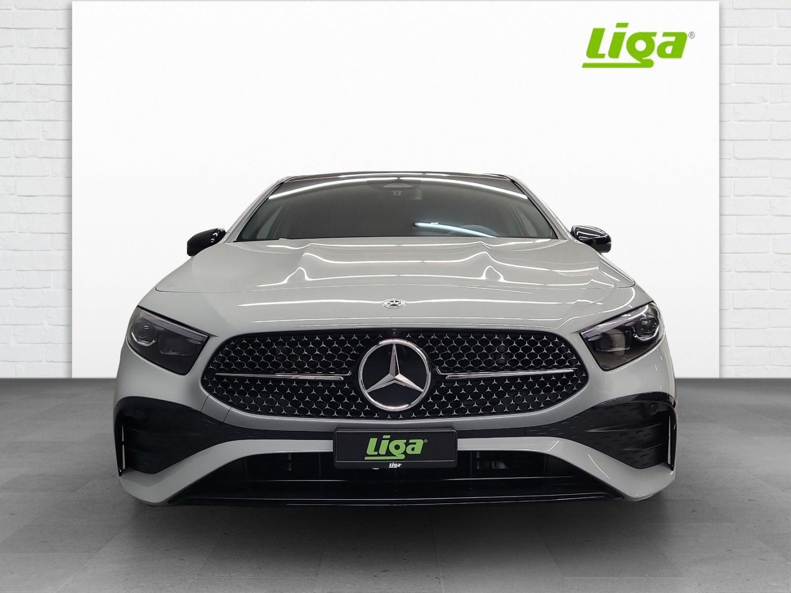 MERCEDES-BENZ A 200 AMG Line Night Star, Mild-Hybrid Petrol/Electric, New car, Automatic - 3