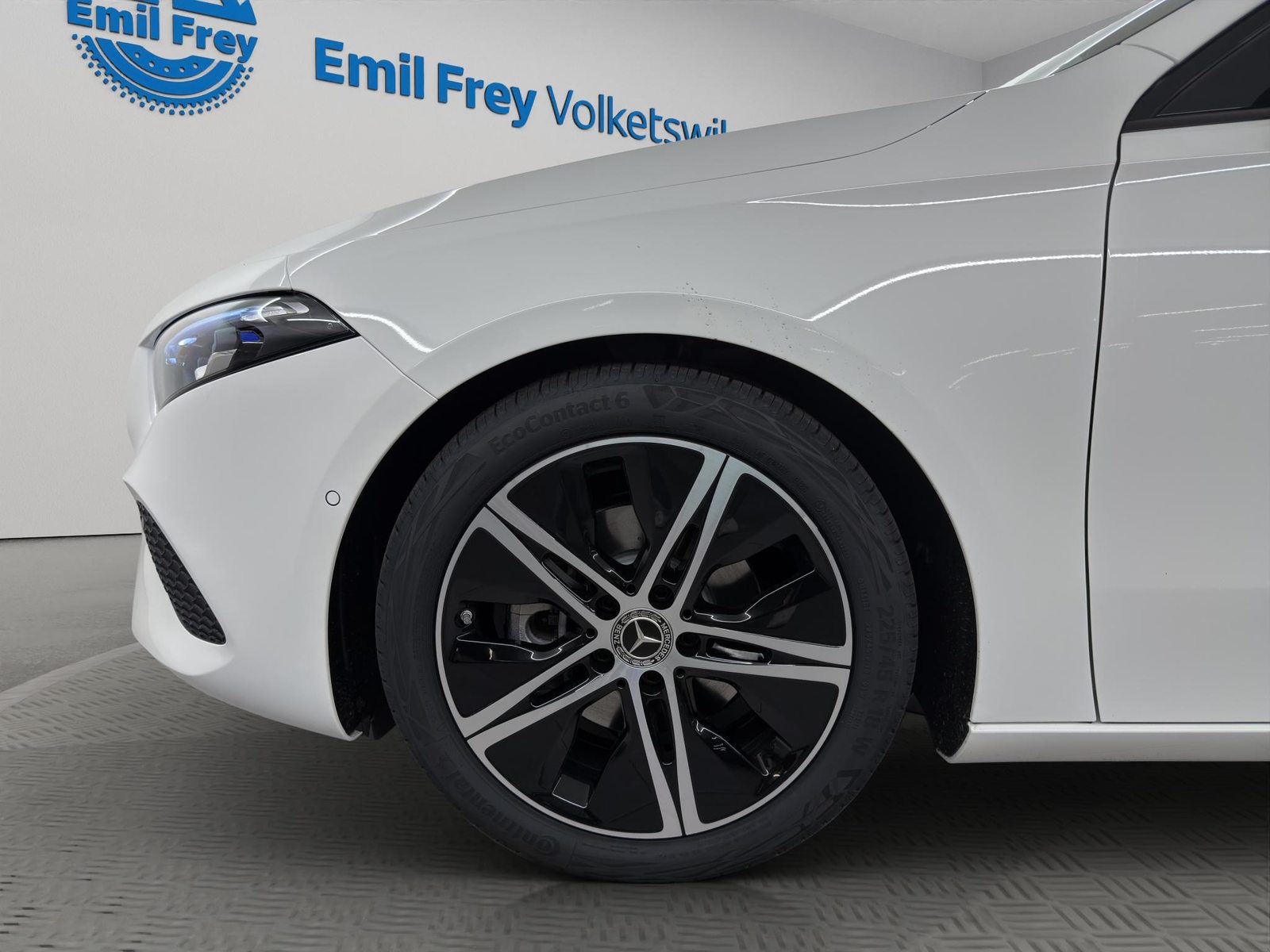 MERCEDES-BENZ A 200 Night Star, Hybride Leggero Benzina/Elettrica, Auto nuove, Automatico - 4