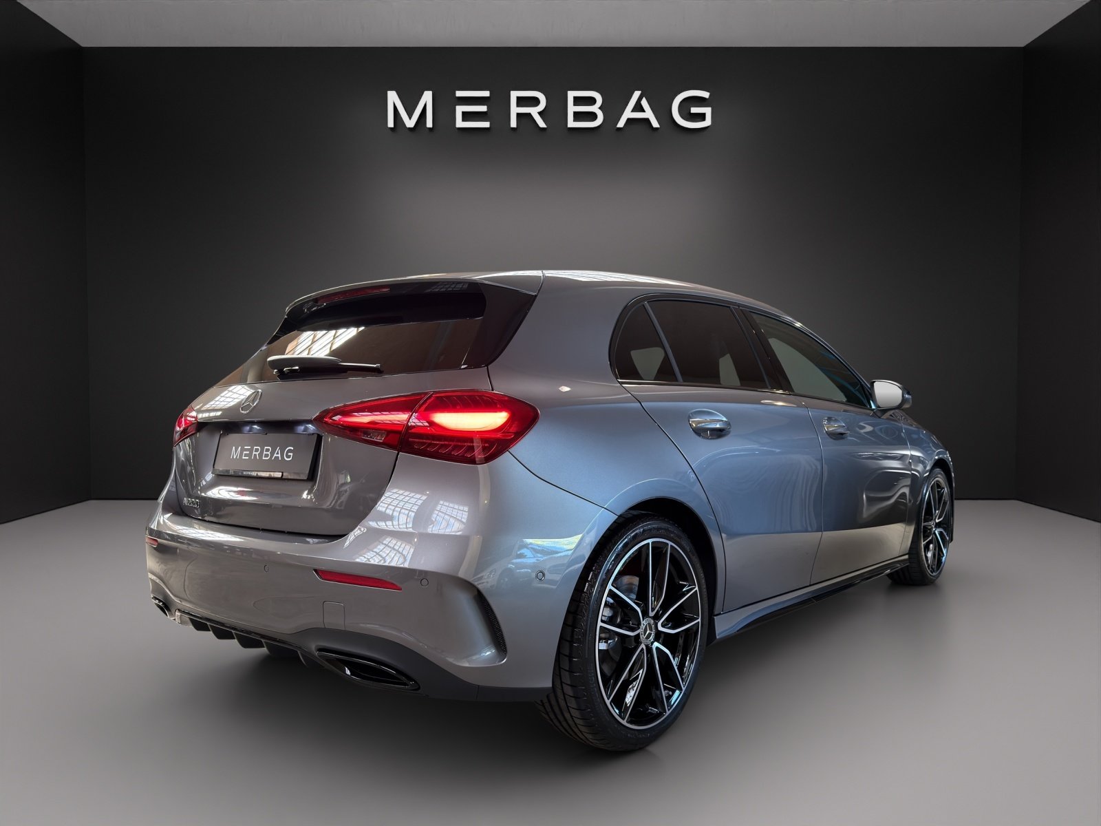 MERCEDES-BENZ A 200 Night Star 7G-DCT, Hybride Léger Essence/Électricité, Voiture nouvelle, Automatique - 3