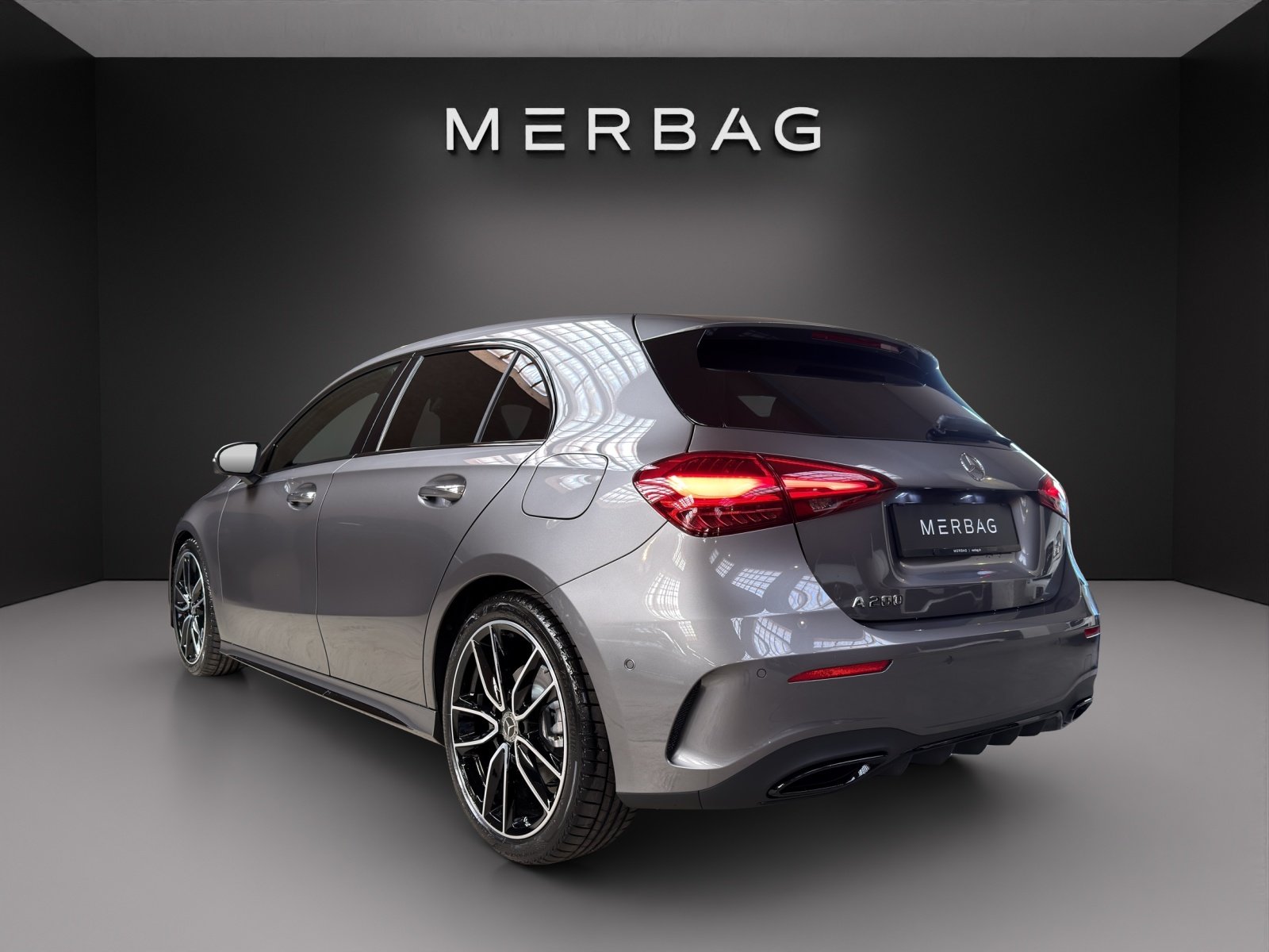 MERCEDES-BENZ A 200 Night Star 7G-DCT, Hybride Léger Essence/Électricité, Voiture nouvelle, Automatique - 5