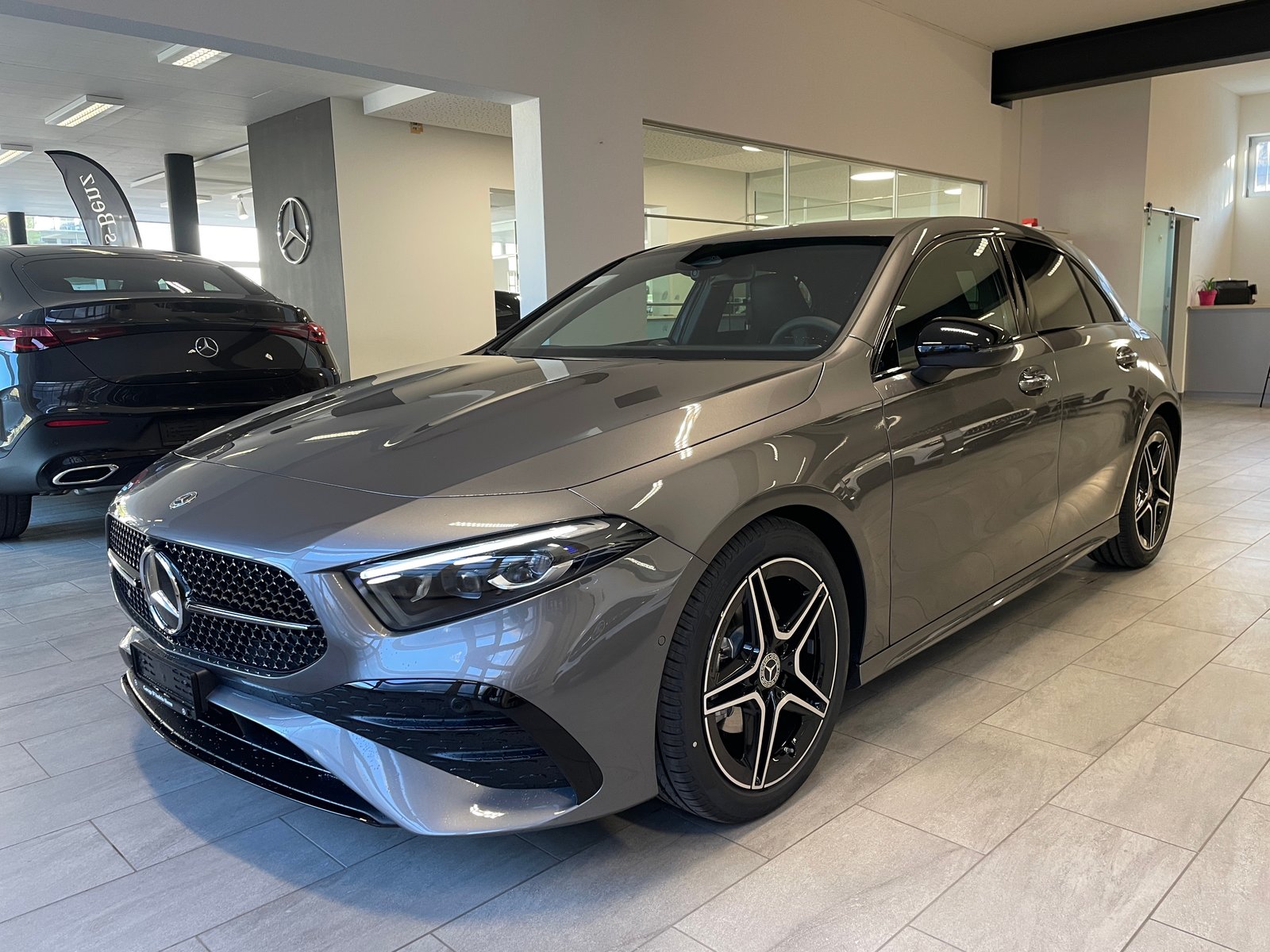MERCEDES-BENZ A 200 Night Star 7G-DCT