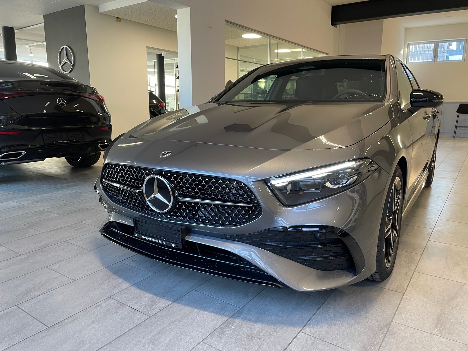 MERCEDES-BENZ A 200 Night Star 7G-DCT, Hybride Leggero Benzina/Elettrica, Auto nuove, Automatico - 2