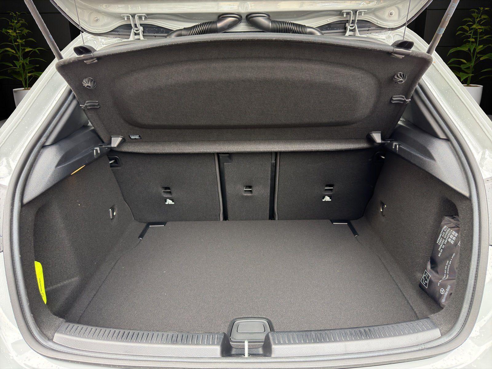 MERCEDES-BENZ A 200 Night Star 7G-DCT, Mild-Hybrid Benzin/Elektro, Neuwagen, Automatik - 6