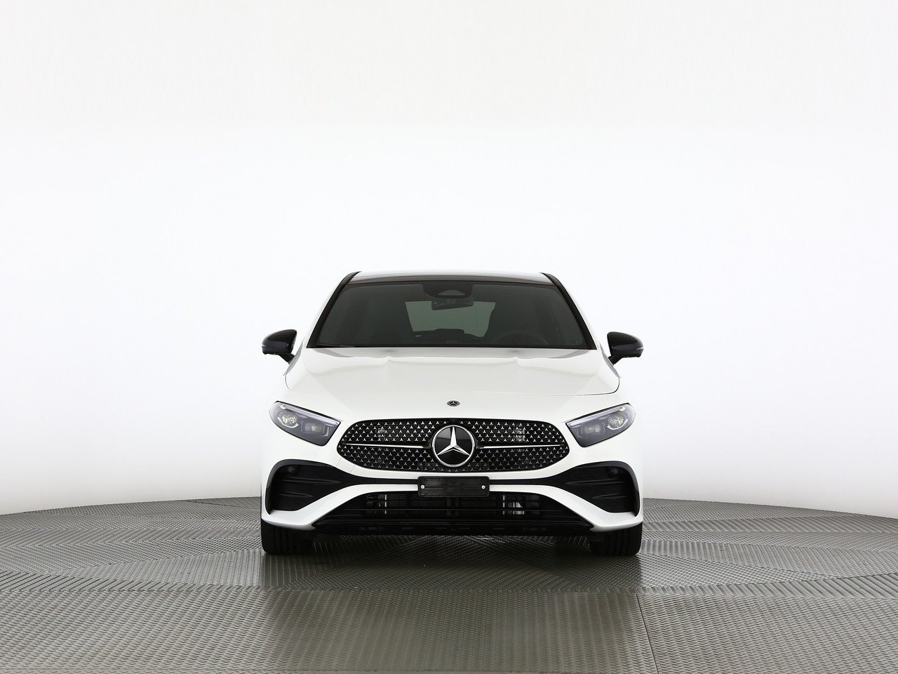 MERCEDES-BENZ A 200 Night Star 7G-DCT, Hybride Leggero Benzina/Elettrica, Auto nuove, Automatico - 2