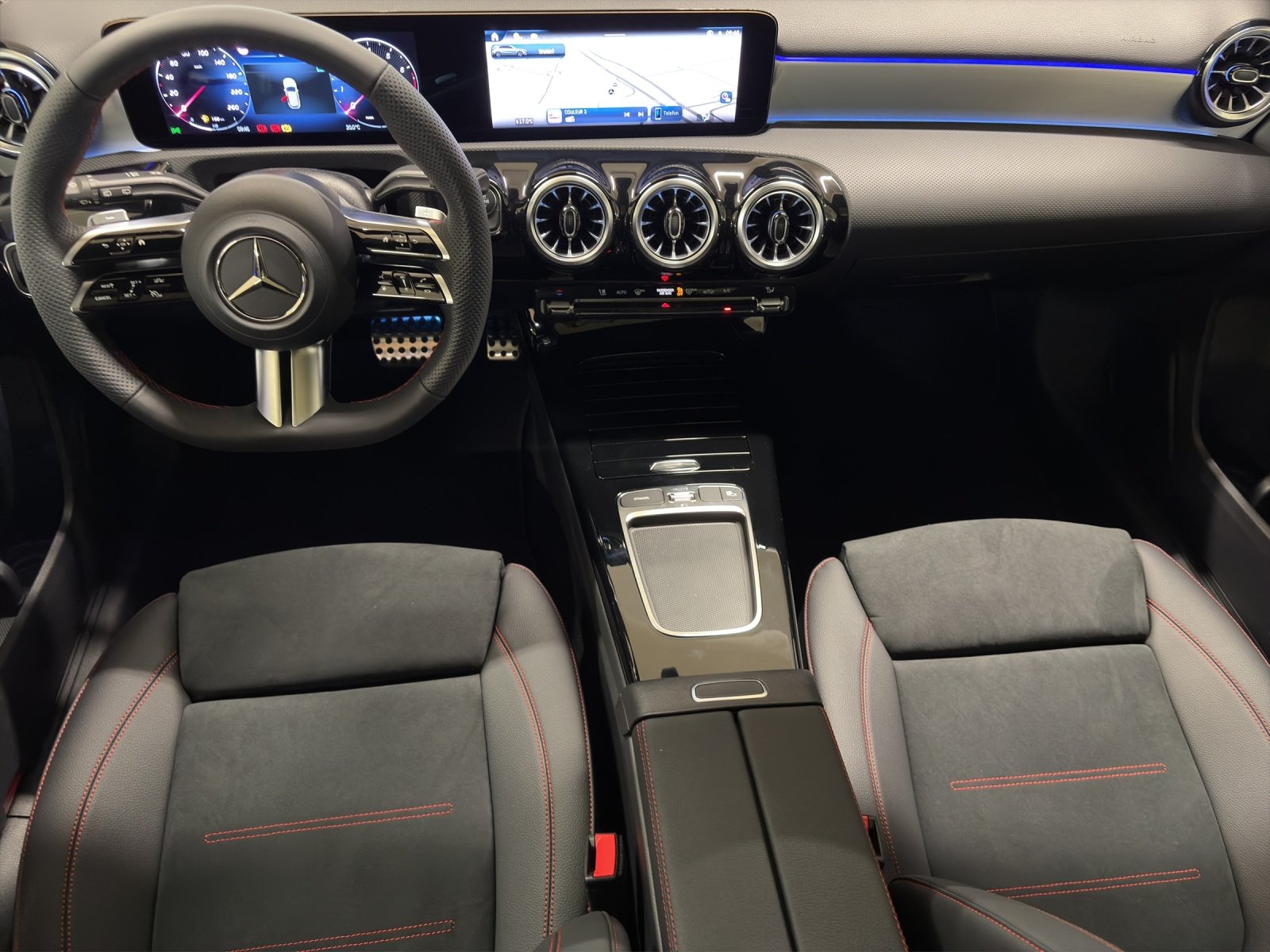 MERCEDES-BENZ A 200 Berline Compacte Night Star, Mild-Hybrid Benzin/Elektro, Neuwagen, Automatik - 6