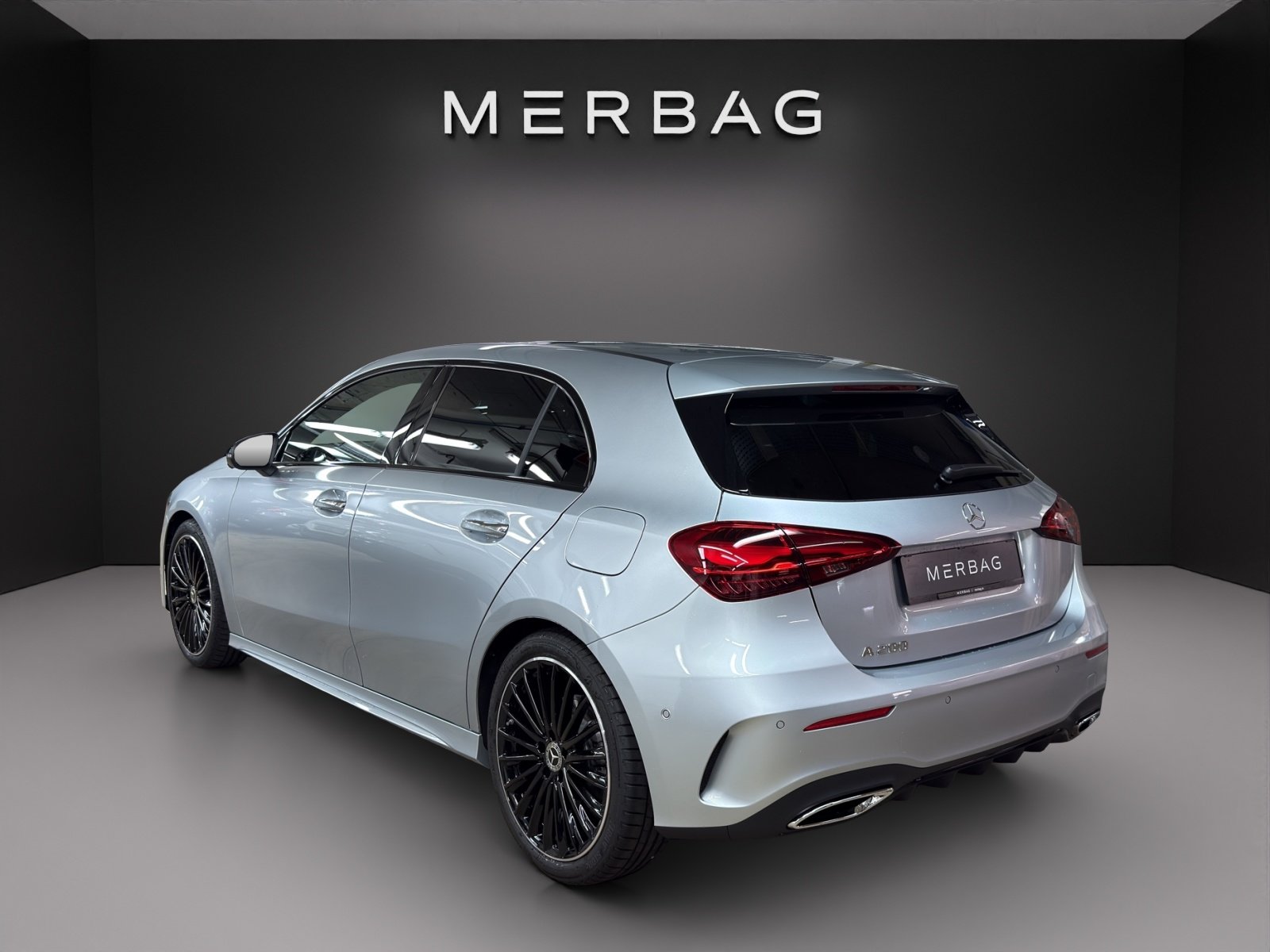 MERCEDES-BENZ A 200 Night Star 7G-DCT, Mild-Hybrid Petrol/Electric, New car, Automatic - 3