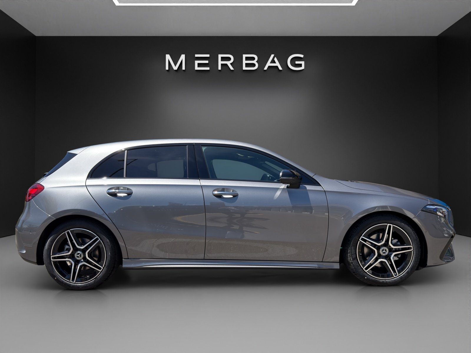 MERCEDES-BENZ A 200 Night Star 7G-DCT, Mild-Hybrid Benzin/Elektro, Neuwagen, Automatik - 2