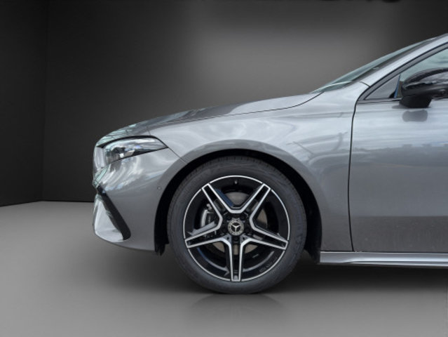 MERCEDES-BENZ A 200 7G-DCT, Hybride Léger Essence/Électricité, Voiture nouvelle, Automatique - 5