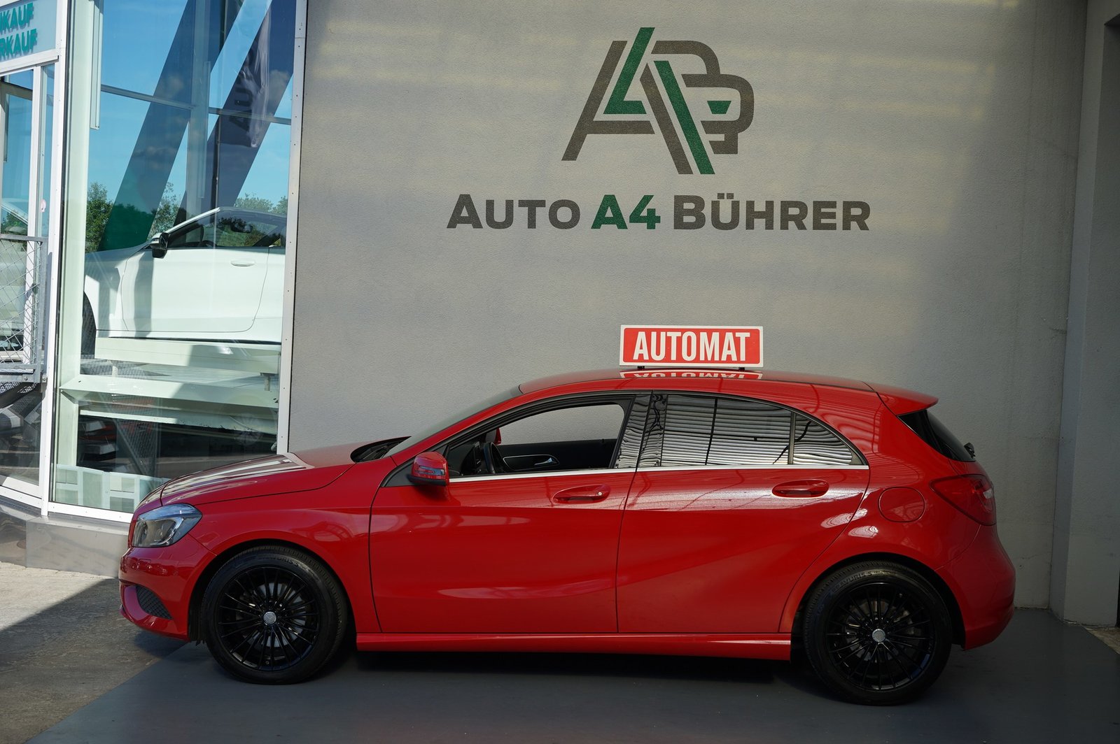 MERCEDES-BENZ A 200 Urban Automat mit Leder