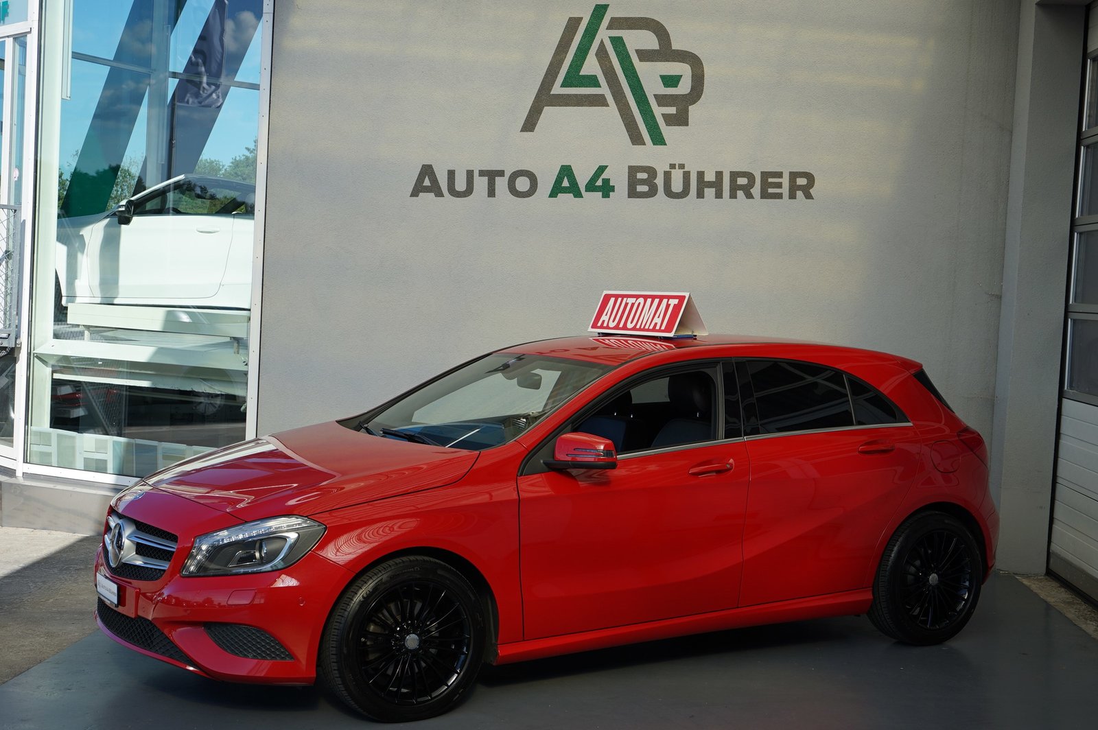 MERCEDES-BENZ A 200 Urban Automat mit Leder, Essence, Occasion / Utilisé, Automatique - 3