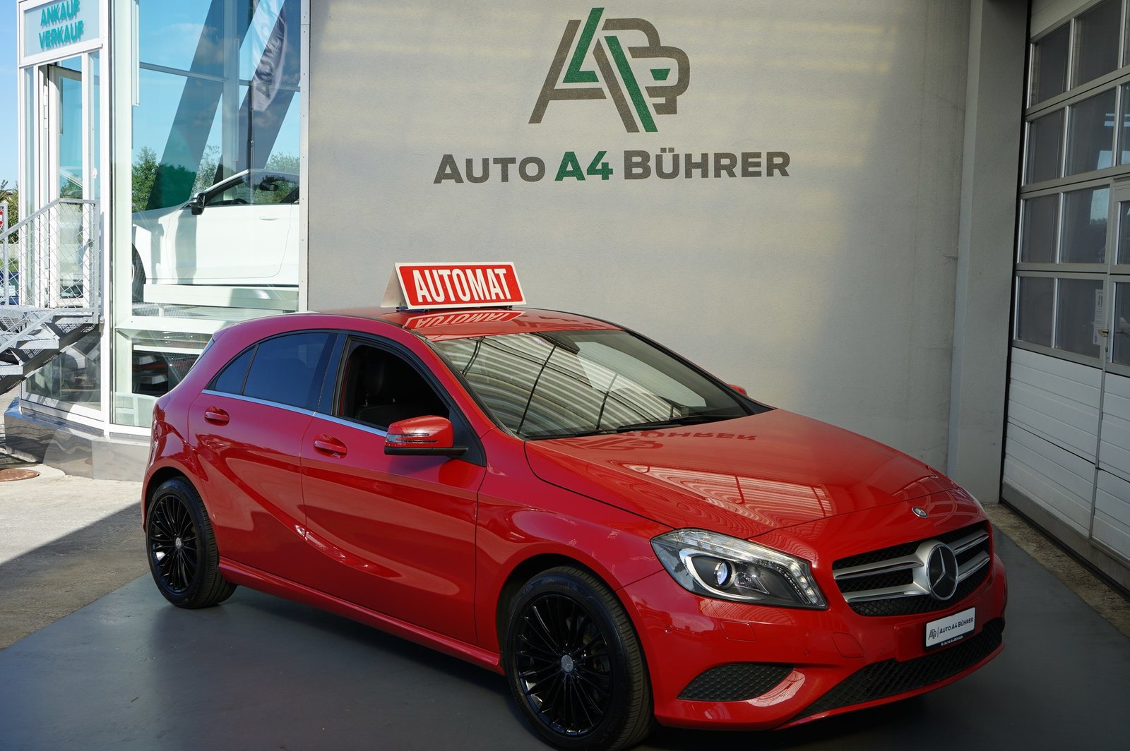 MERCEDES-BENZ A 200 Urban Automat mit Leder, Essence, Occasion / Utilisé, Automatique - 4