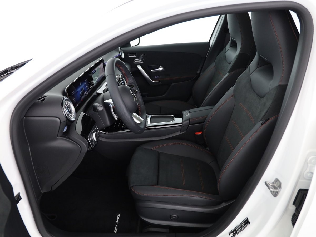MERCEDES-BENZ A 200 7G-DCT, Mild-Hybrid Petrol/Electric, Second hand / Used, Automatic - 4