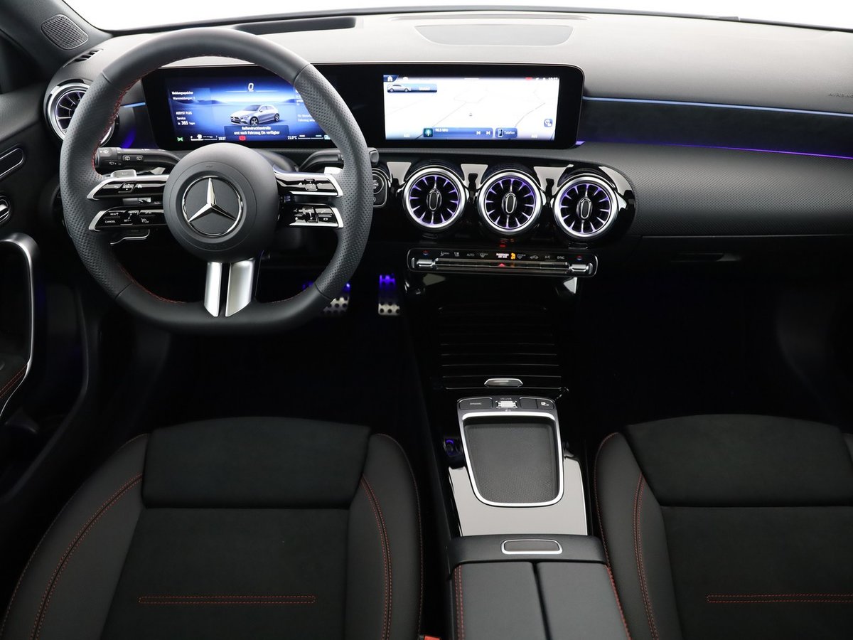 MERCEDES-BENZ A 200 7G-DCT, Mild-Hybrid Petrol/Electric, Second hand / Used, Automatic - 5