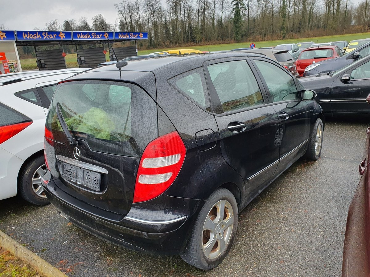 MERCEDES-BENZ A 200 T Elégance, Essence, Occasion / Utilisé, Manuelle - 3