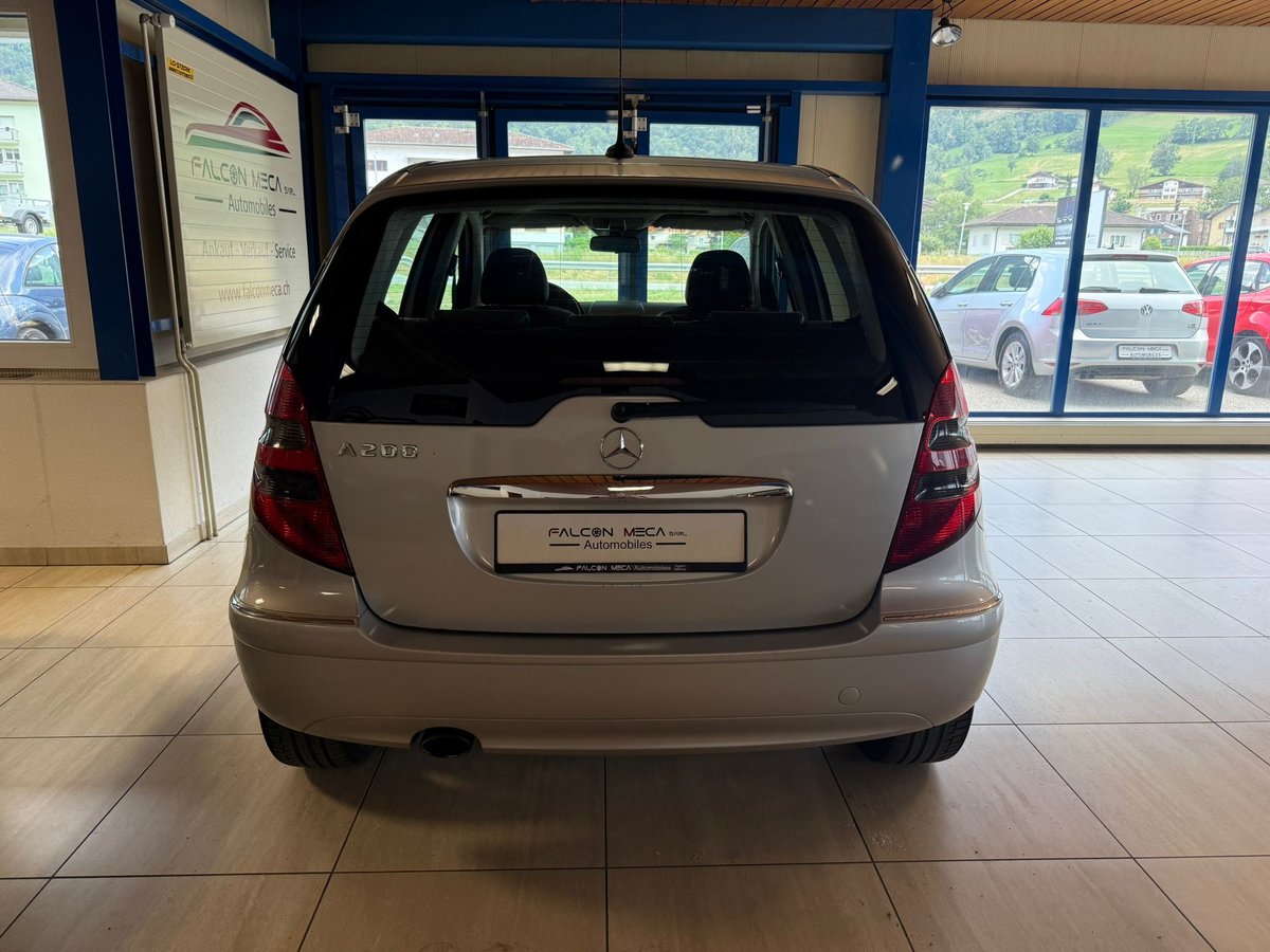 MERCEDES-BENZ A 200 Avantgarde, Essence, Occasion / Utilisé, Manuelle - 7
