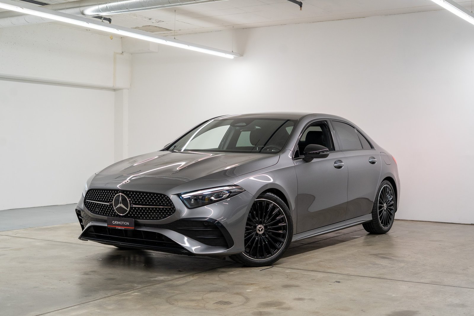 MERCEDES-BENZ A 200 AMG Line Limousine*Facelift*