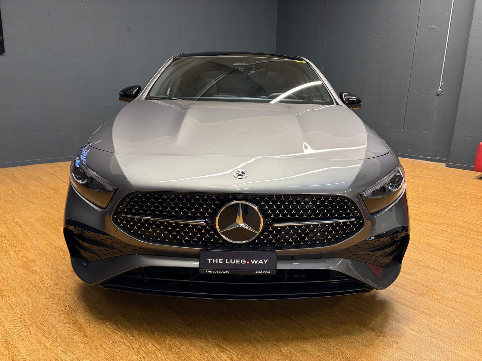 MERCEDES-BENZ A 200 - AMG - Limousine / 360 Grad Kamera / Panorama-Dach / , Hybride Leggero Benzina/Elettrica, Occasioni / Usate, Automatico - 4