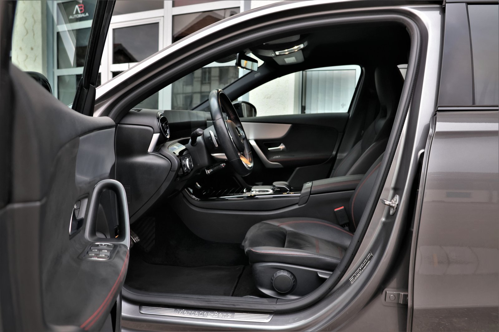 MERCEDES-BENZ A 200 AMG Line 7G-DCT, Essence, Occasion / Utilisé, Automatique - 7