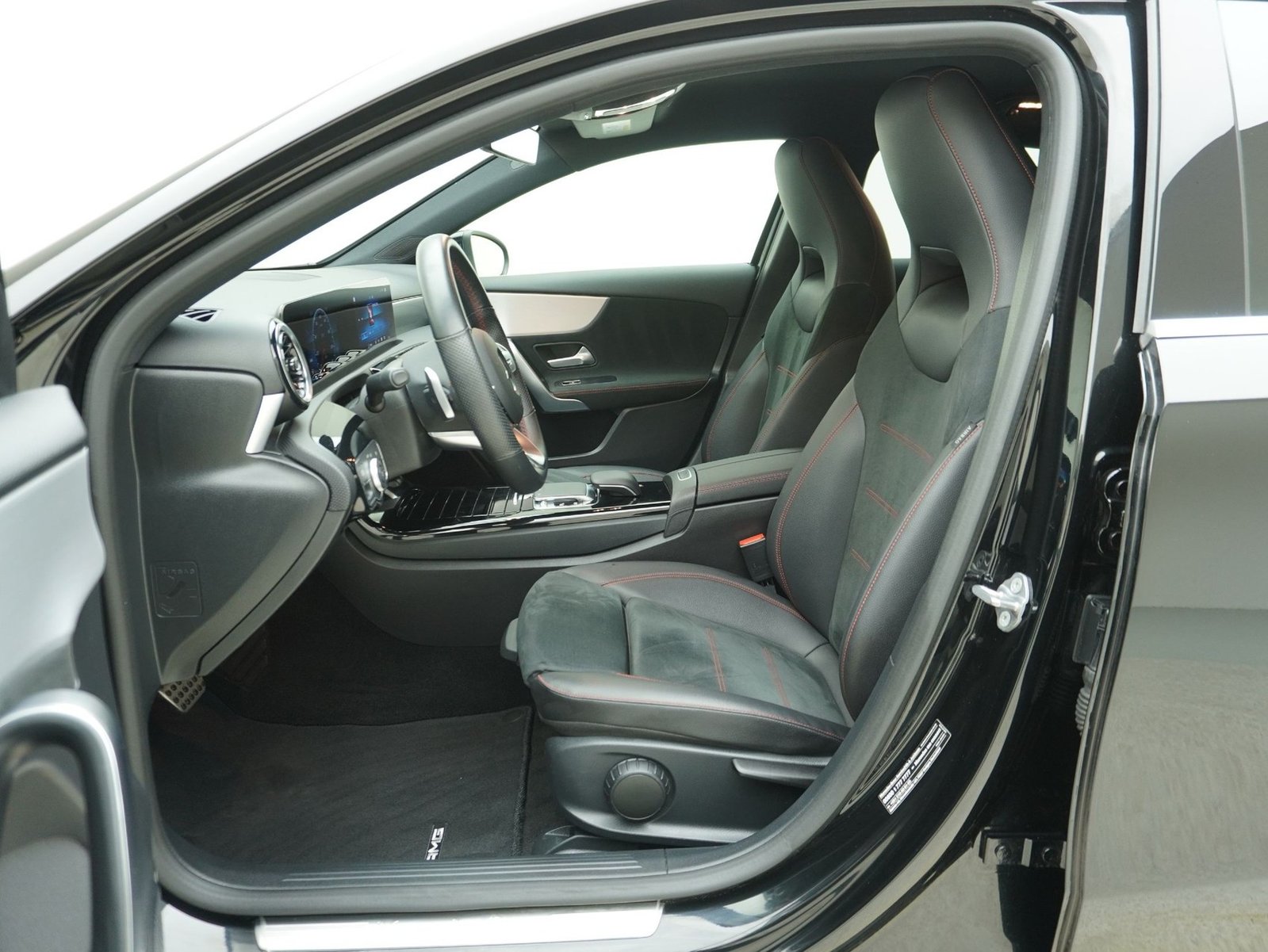 MERCEDES-BENZ A-Klasse A 200 AMG Line, Essence, Occasion / Utilisé, Automatique - 7