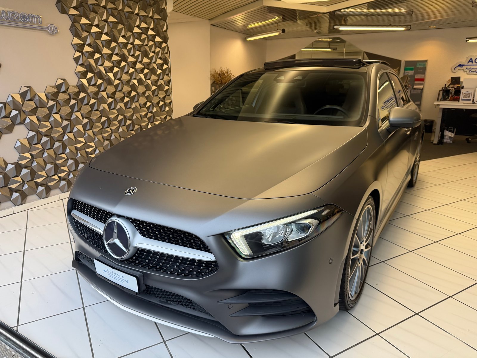 MERCEDES-BENZ A 200 AMG Line 7G-DCT