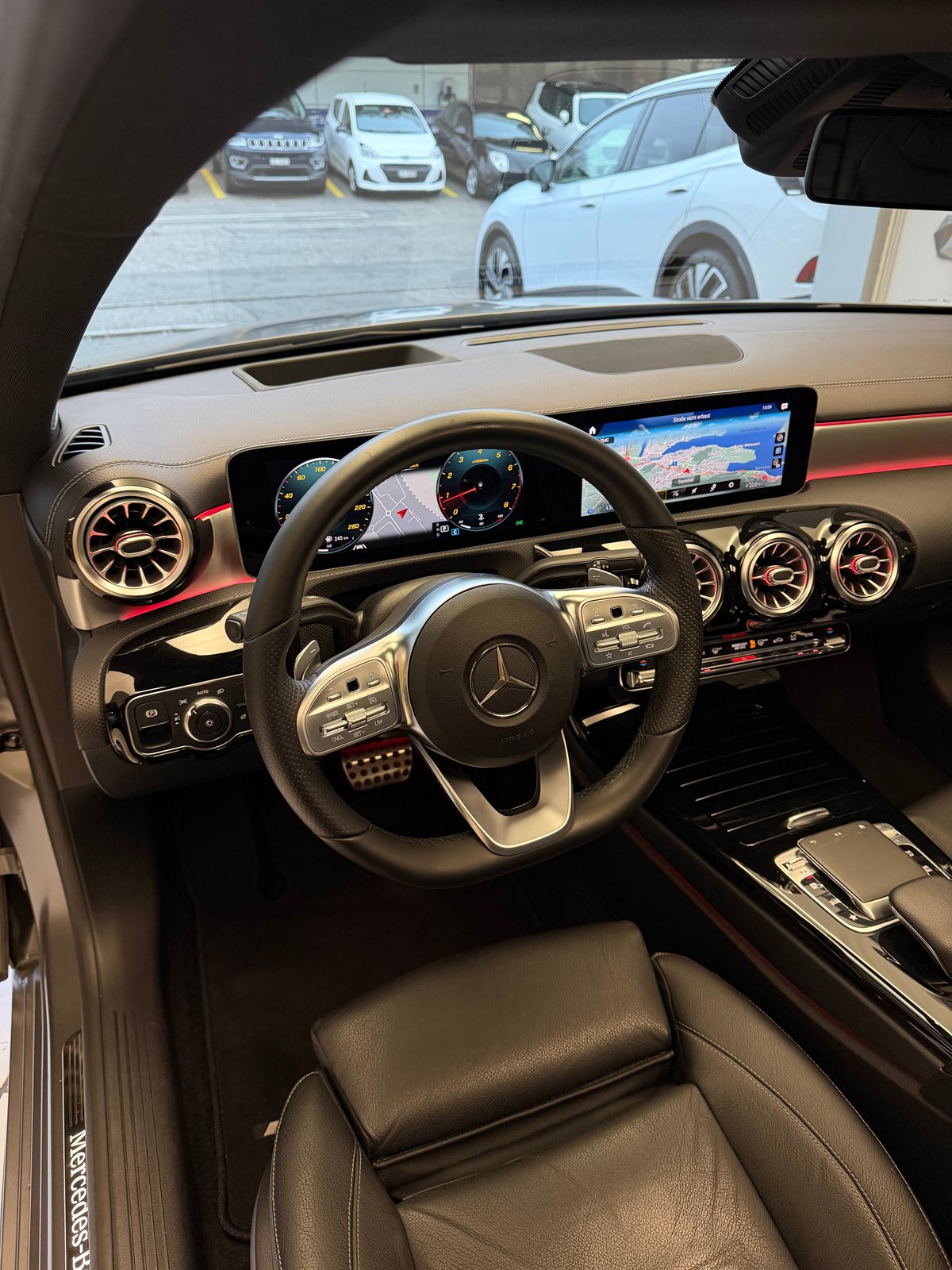 MERCEDES-BENZ A 200 AMG Line 7G-DCT, Essence, Occasion / Utilisé, Automatique - 5