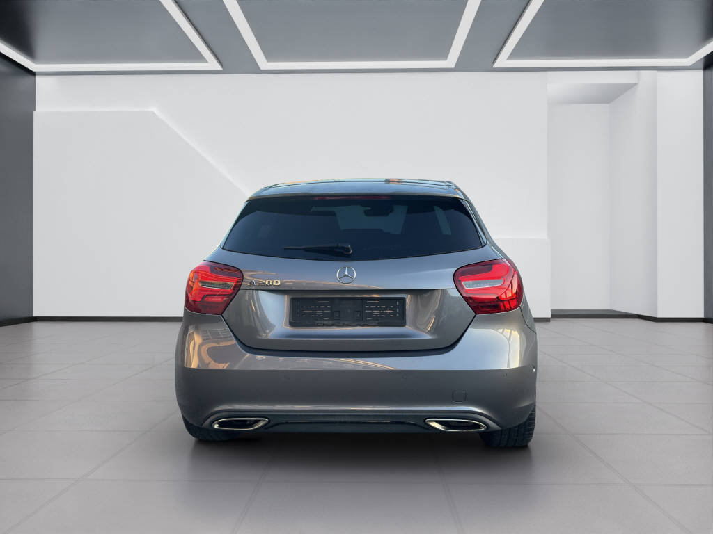 MERCEDES-BENZ A 200 Urban Night Star, Benzin, Occasion / Gebraucht, Automatik - 4