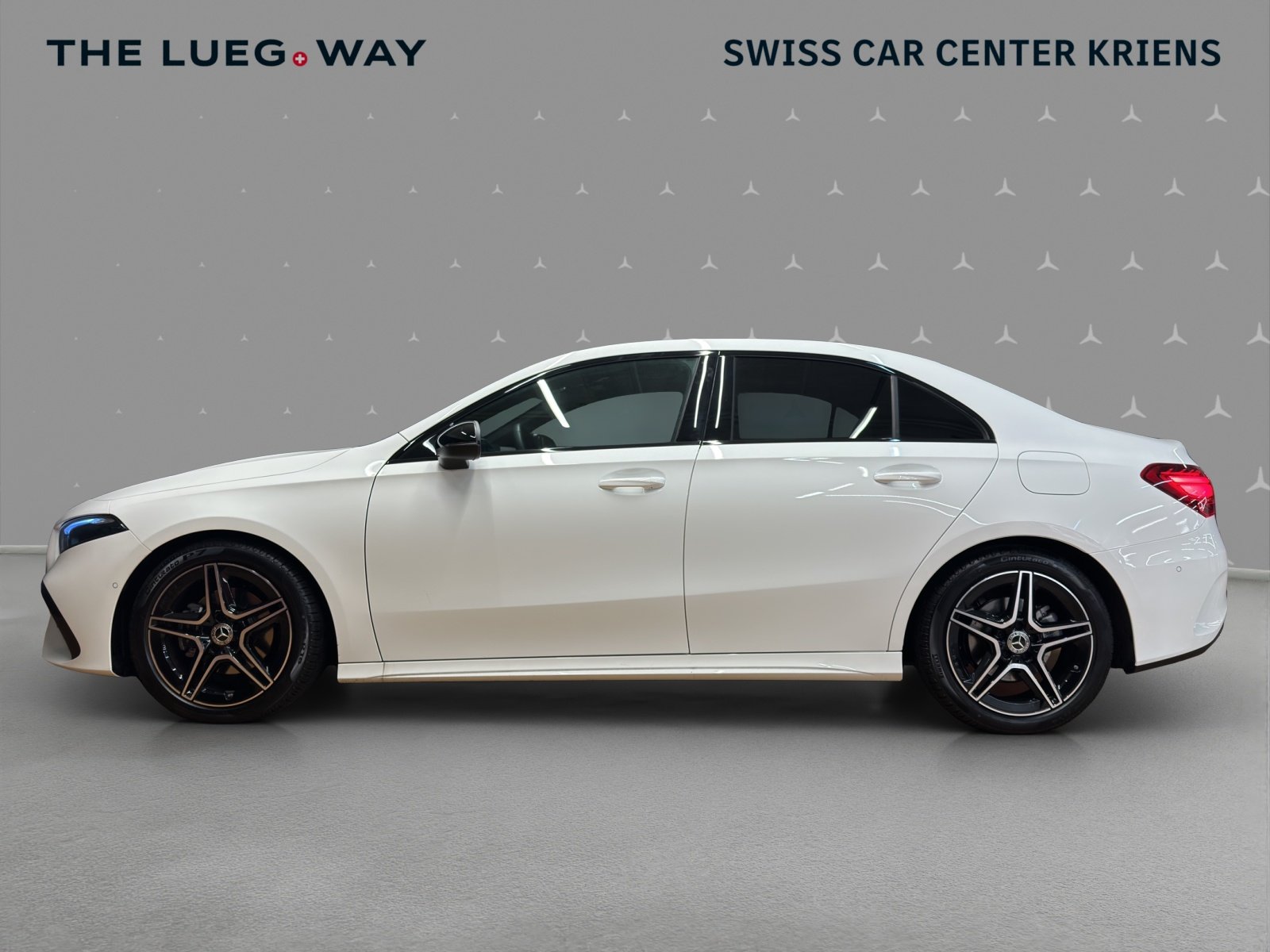 MERCEDES-BENZ A 200 - AMG / Rückfahrkamera / Sitzheizung /, Essence, Occasion / Utilisé, Manuelle - 2