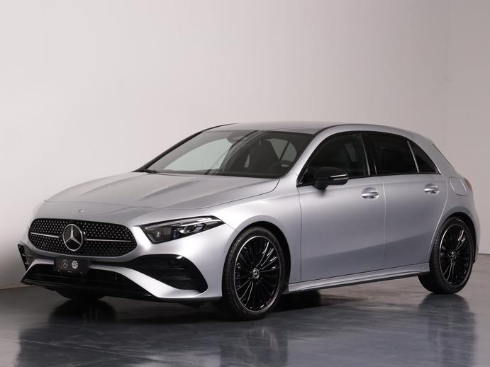 MERCEDES-BENZ A 200 Night Star AMG Line, Mild-Hybrid Petrol/Electric, Second hand / Used, Automatic