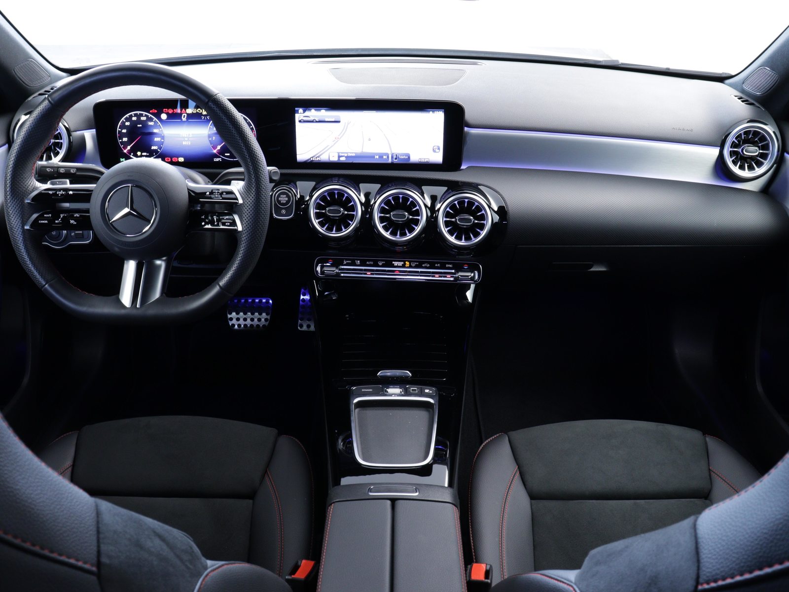 MERCEDES-BENZ A 200 Night Star AMG Line, Mild-Hybrid Benzin/Elektro, Occasion / Gebraucht, Automatik - 5