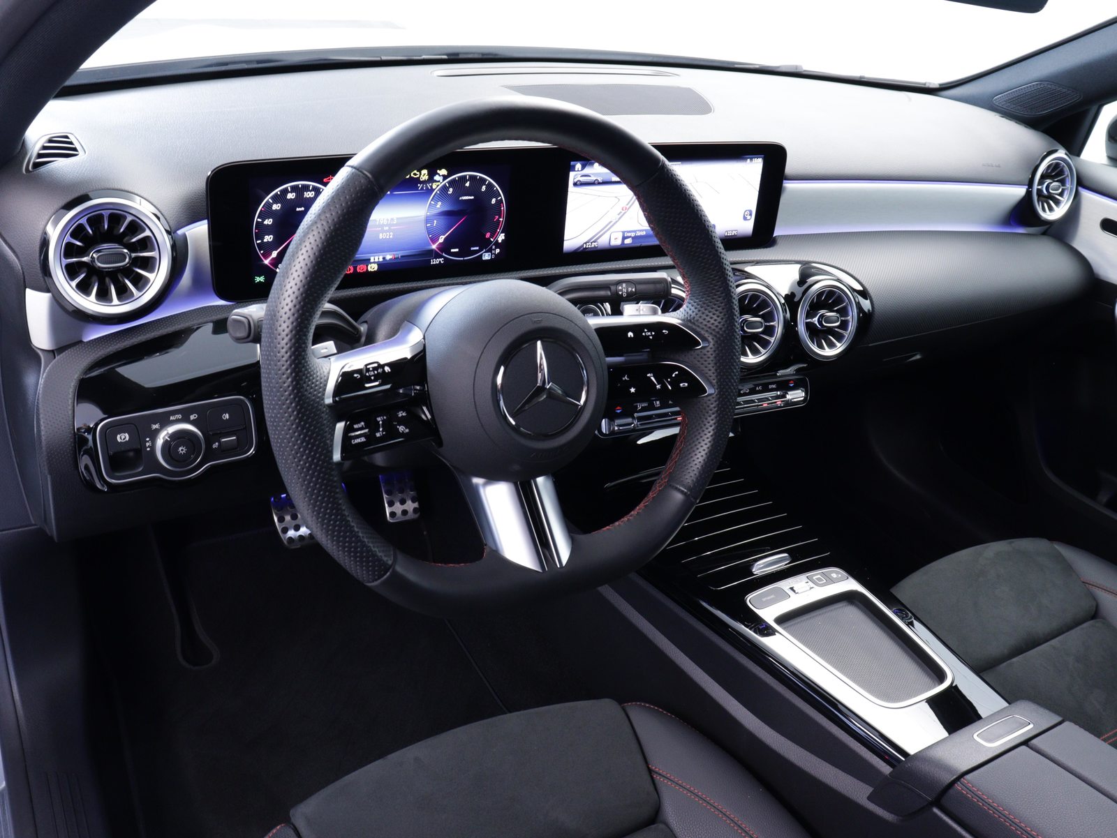 MERCEDES-BENZ A 200 Night Star AMG Line, Mild-Hybrid Benzin/Elektro, Occasion / Gebraucht, Automatik - 6