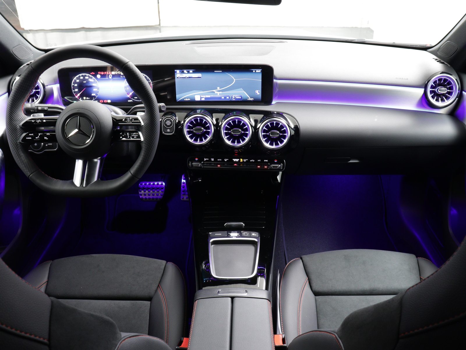 MERCEDES-BENZ A 200 Night Star AMG Line, Hybride Leggero Benzina/Elettrica, Occasioni / Usate, Automatico - 7