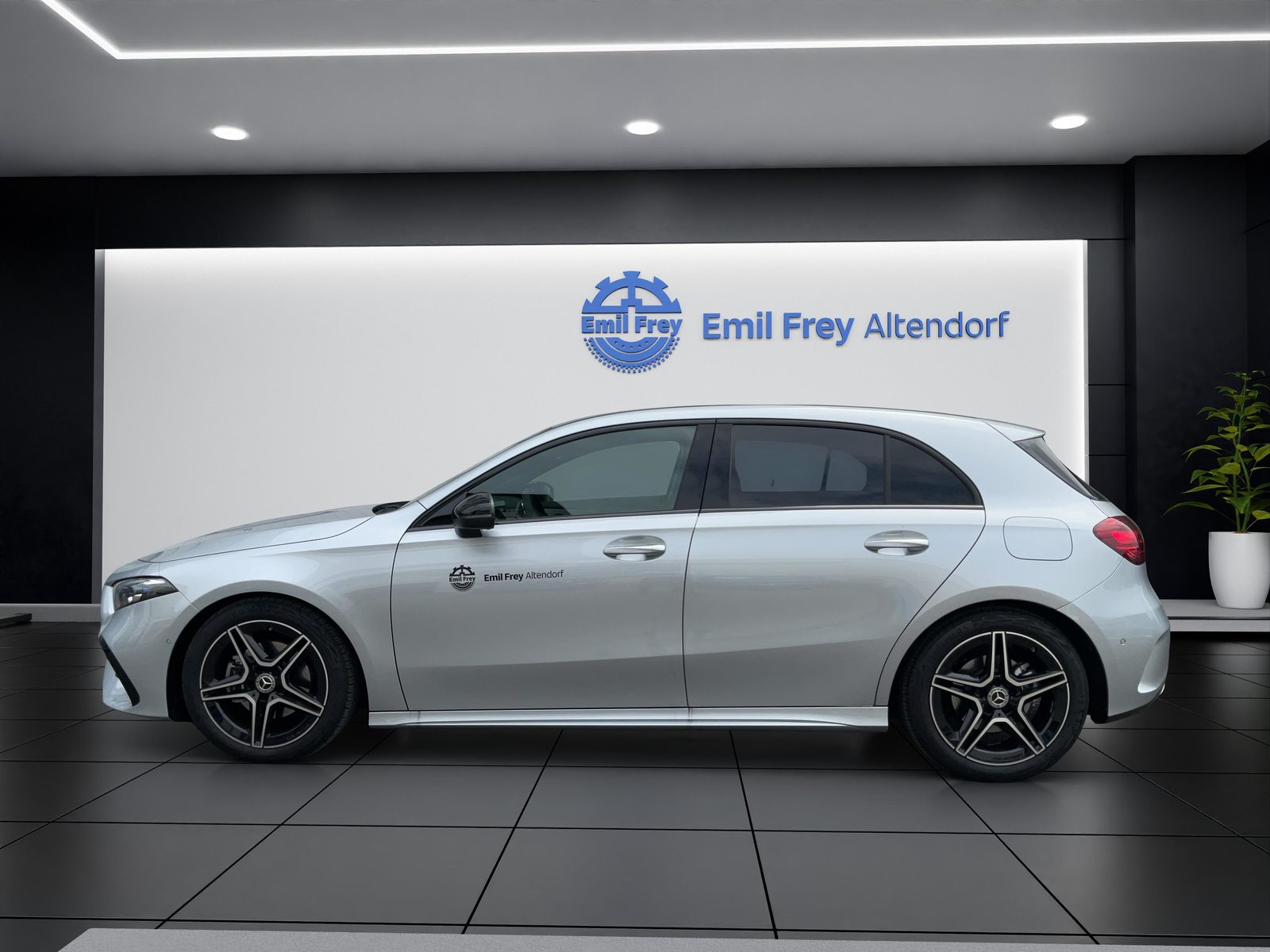 MERCEDES-BENZ A 200 Night Star AMG Line, Mild-Hybrid Benzin/Elektro, Occasion / Gebraucht, Automatik - 3