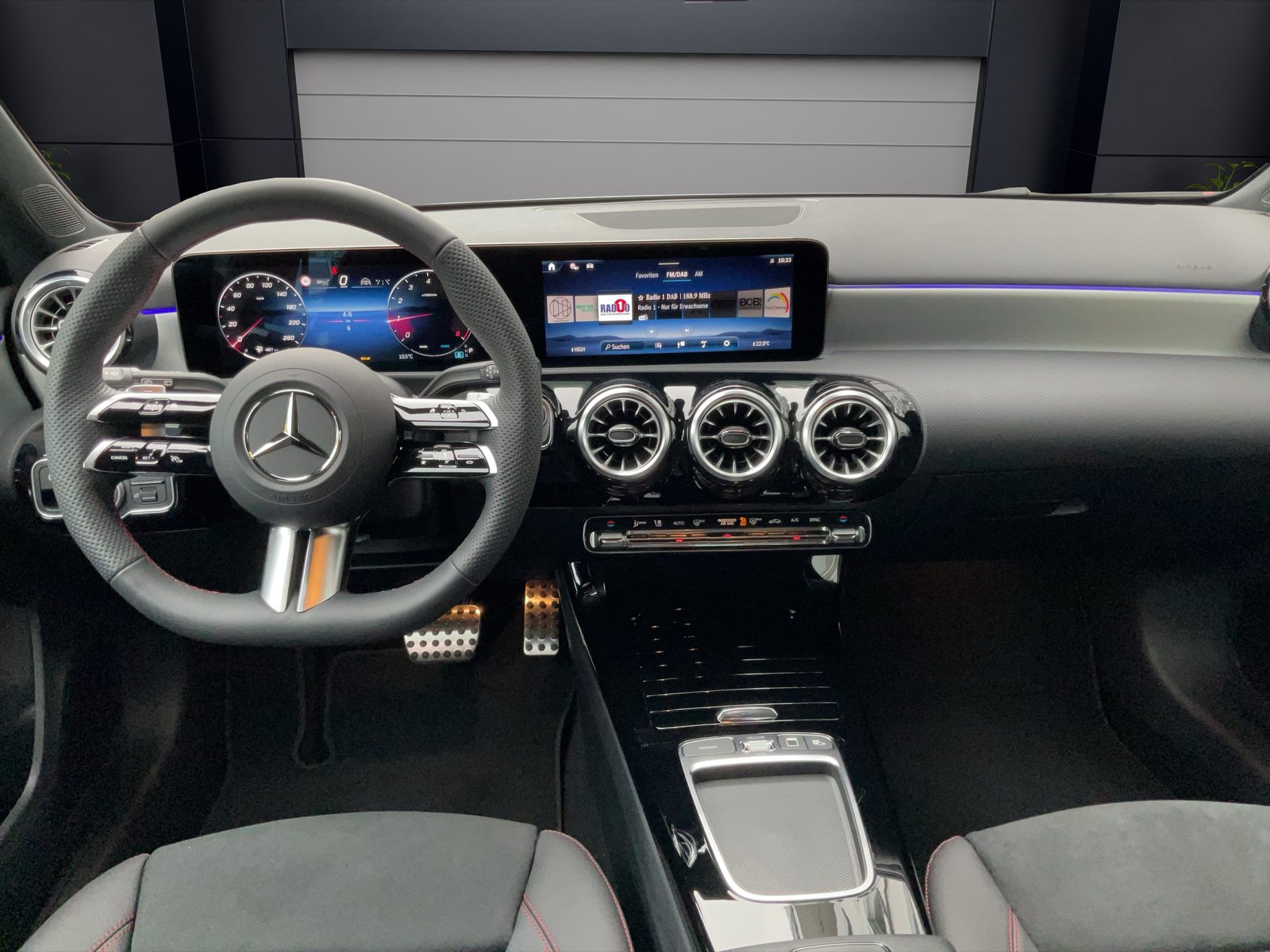 MERCEDES-BENZ A 200 Night Star AMG Line, Mild-Hybrid Benzin/Elektro, Occasion / Gebraucht, Automatik - 6