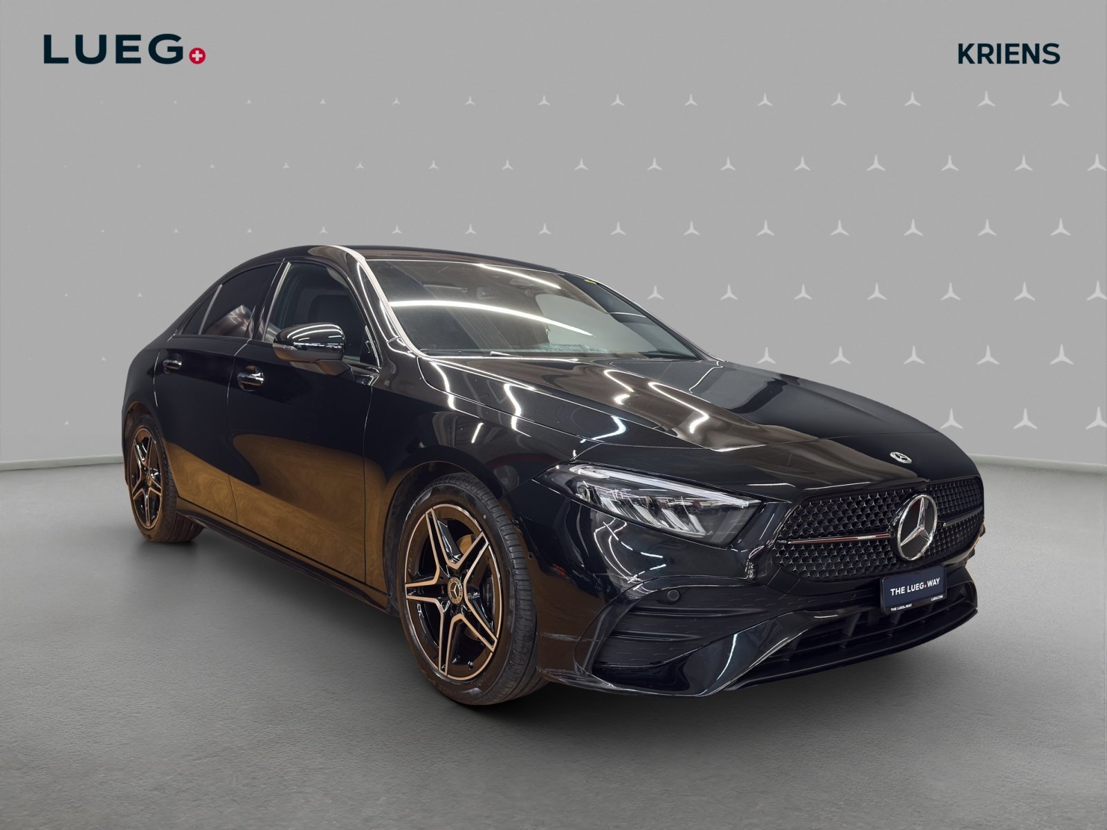 MERCEDES-BENZ A 200 - AMG / Rückfahrkamera / Smartphone Int, Hybride Léger Essence/Électricité, Occasion / Utilisé, Automatique - 4