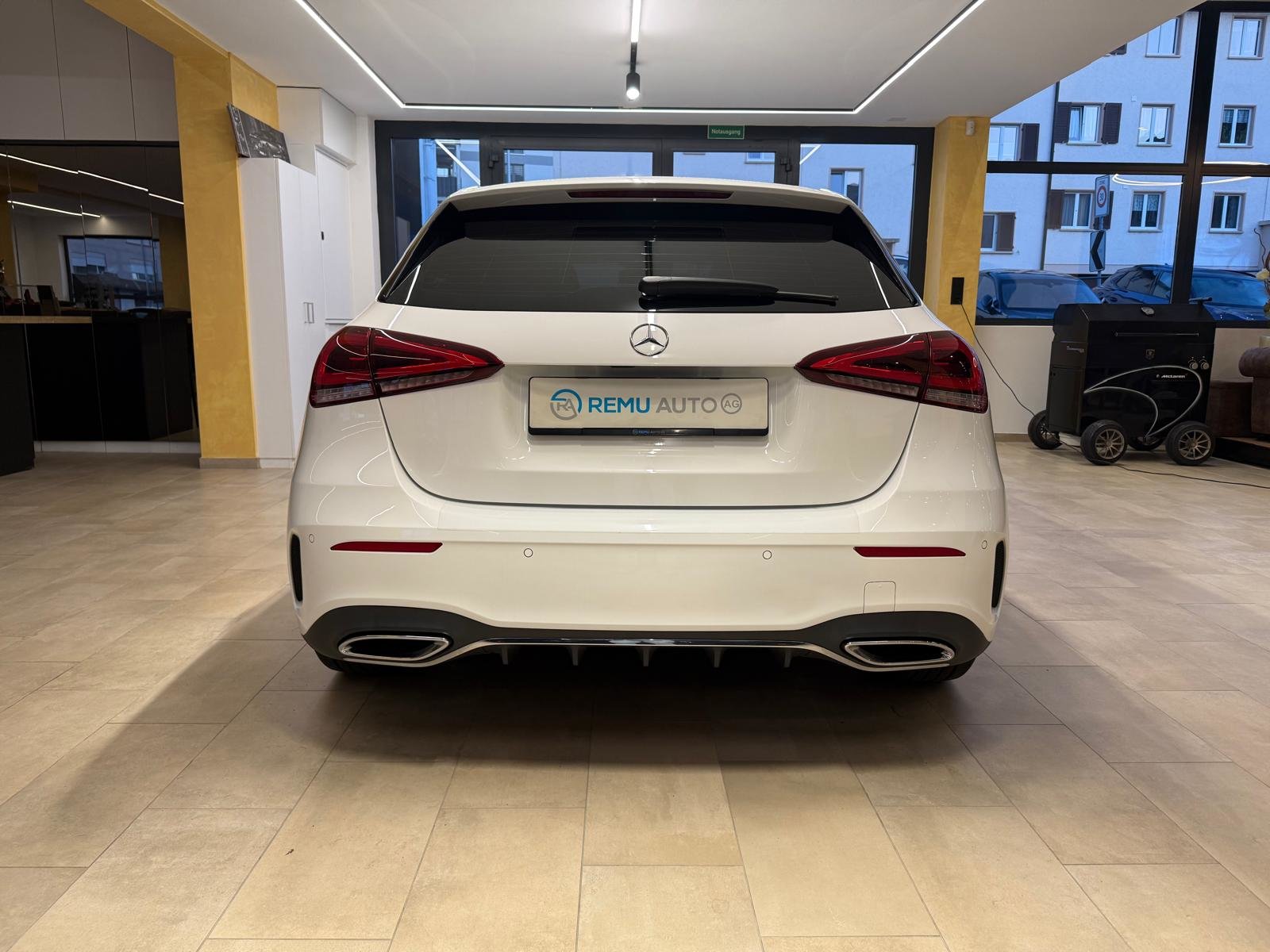 MERCEDES-BENZ AMG Line 7G-DCT, Benzin, Occasion / Gebraucht, Automatik - 4