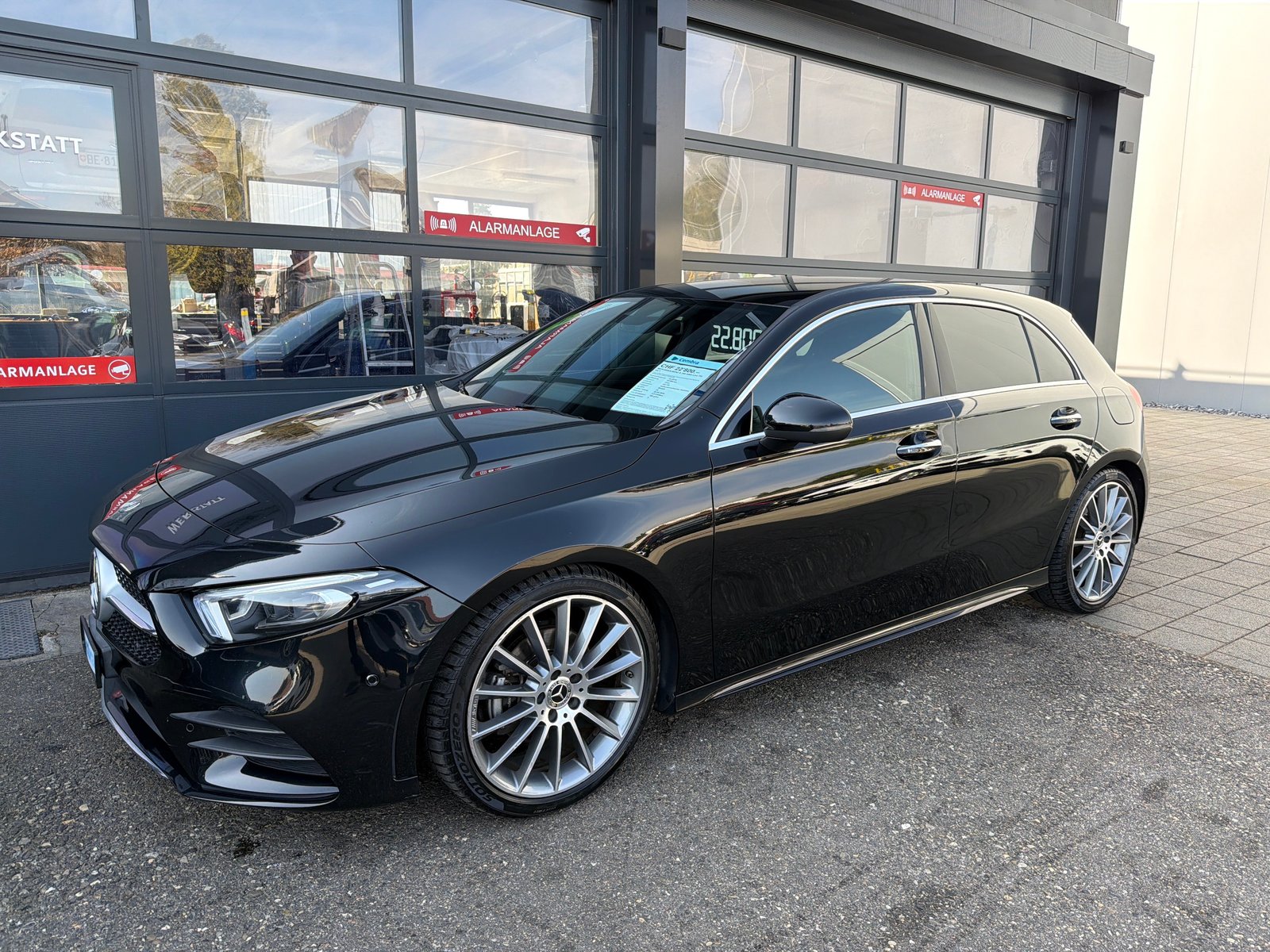 MERCEDES-BENZ A 200 AMG Line 7G-DCT, Benzin, Occasion / Gebraucht, Automatik - 2