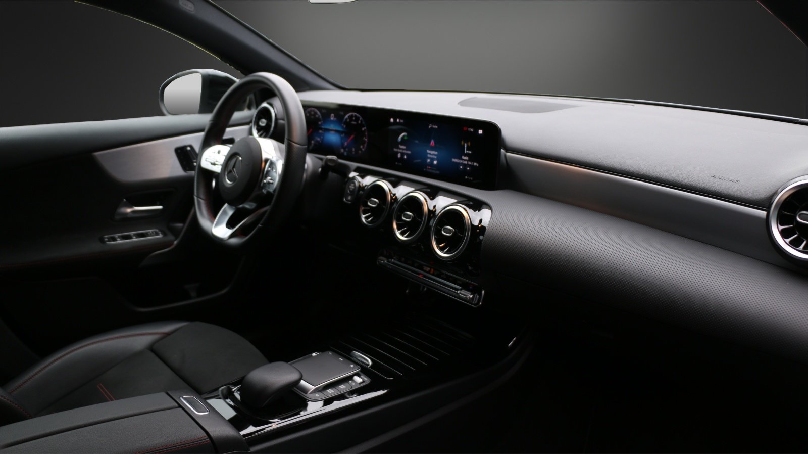 MERCEDES-BENZ A 200 AMG Line, Benzin, Occasion / Gebraucht, Automatik - 7