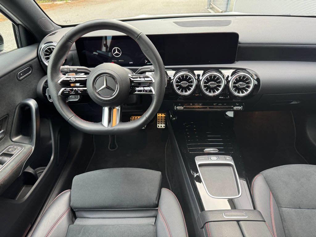 MERCEDES-BENZ A 200 AMG Line, Mild-Hybrid Benzin/Elektro, Occasion / Gebraucht, Automatik - 6