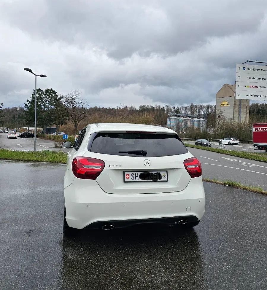 MERCEDES-BENZ A-Klasse W176 A 200 Night Star, Essence, Occasion / Utilisé, Automatique - 2