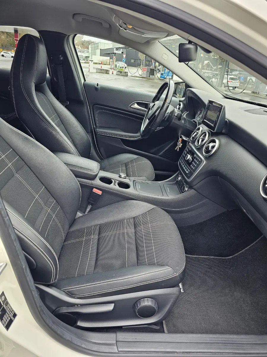 MERCEDES-BENZ A-Klasse W176 A 200 Night Star, Essence, Occasion / Utilisé, Automatique - 6