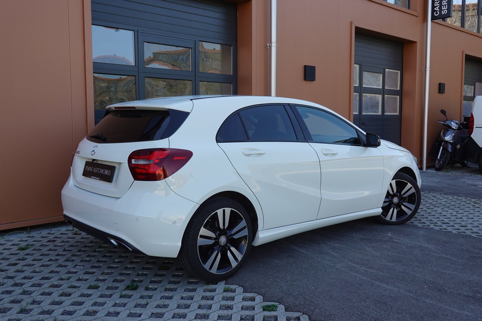 MERCEDES-BENZ A 200 Night Star, Essence, Occasion / Utilisé, Manuelle - 6