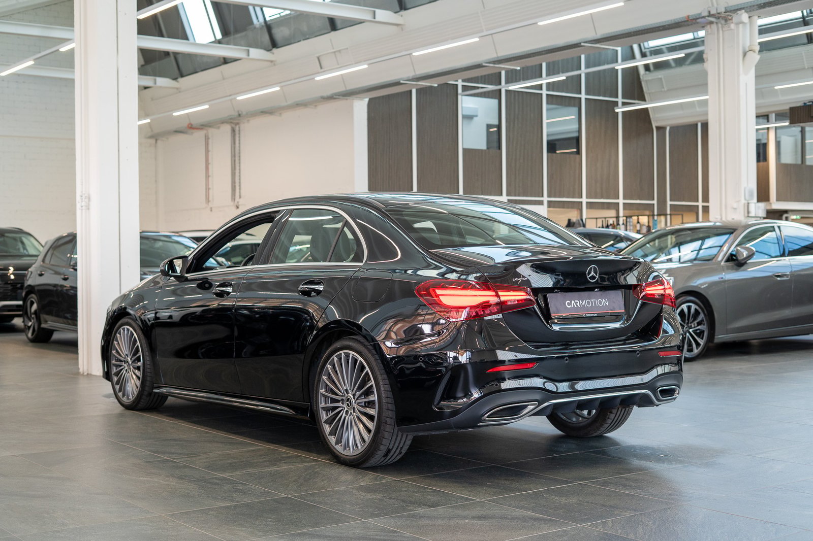 MERCEDES-BENZ A 200 AMG Line Limousine / Facelift / 19 Felge, Benzina, Occasioni / Usate, Automatico - 4