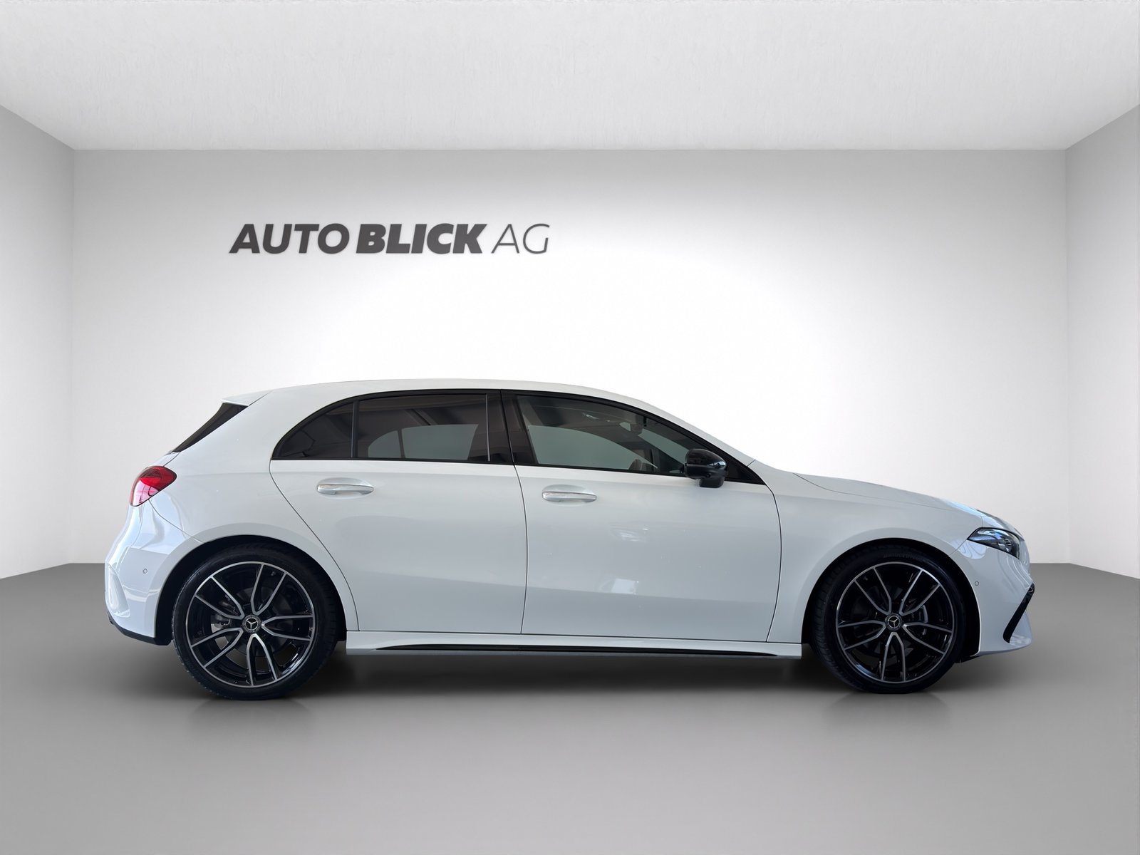 MERCEDES-BENZ A 200 AMG Night Star 7G-DCT, Hybride Leggero Benzina/Elettrica, Occasioni / Usate, Automatico - 4