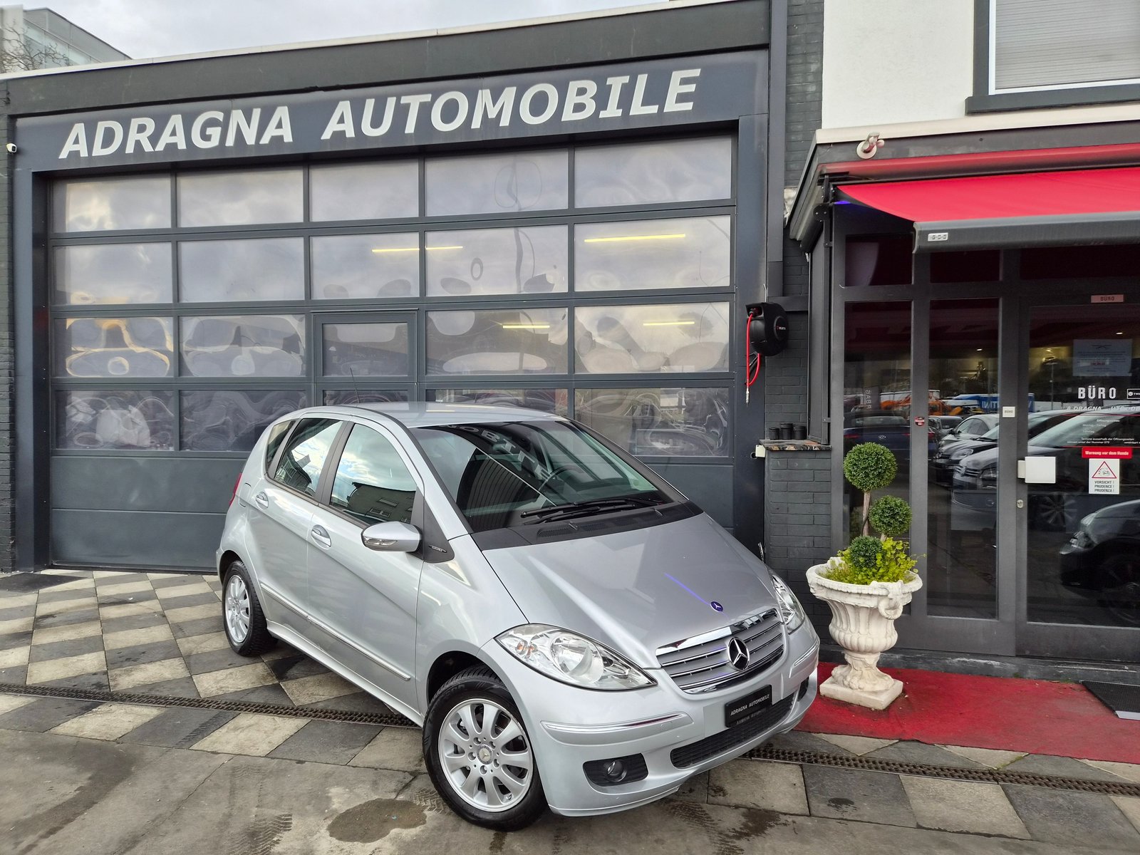 MERCEDES-BENZ A 200 Avantgarde