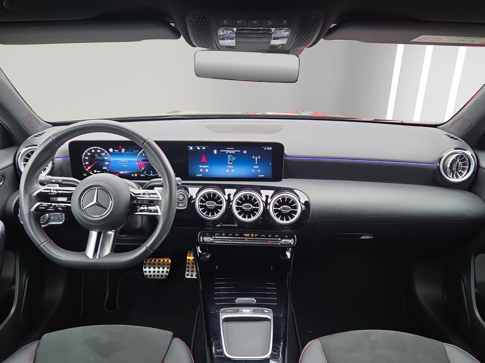 MERCEDES-BENZ A200d AMG Advance Plus, Diesel, Occasion / Utilisé, Automatique - 7